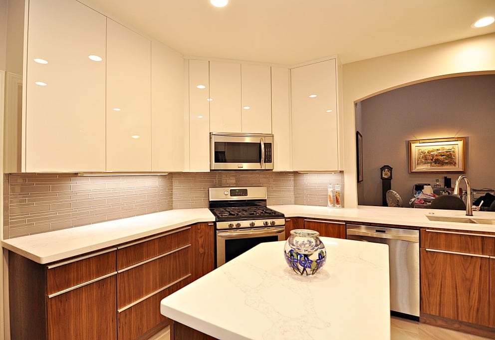 Elegant Master Kitchen with White Kitchen Cabinets