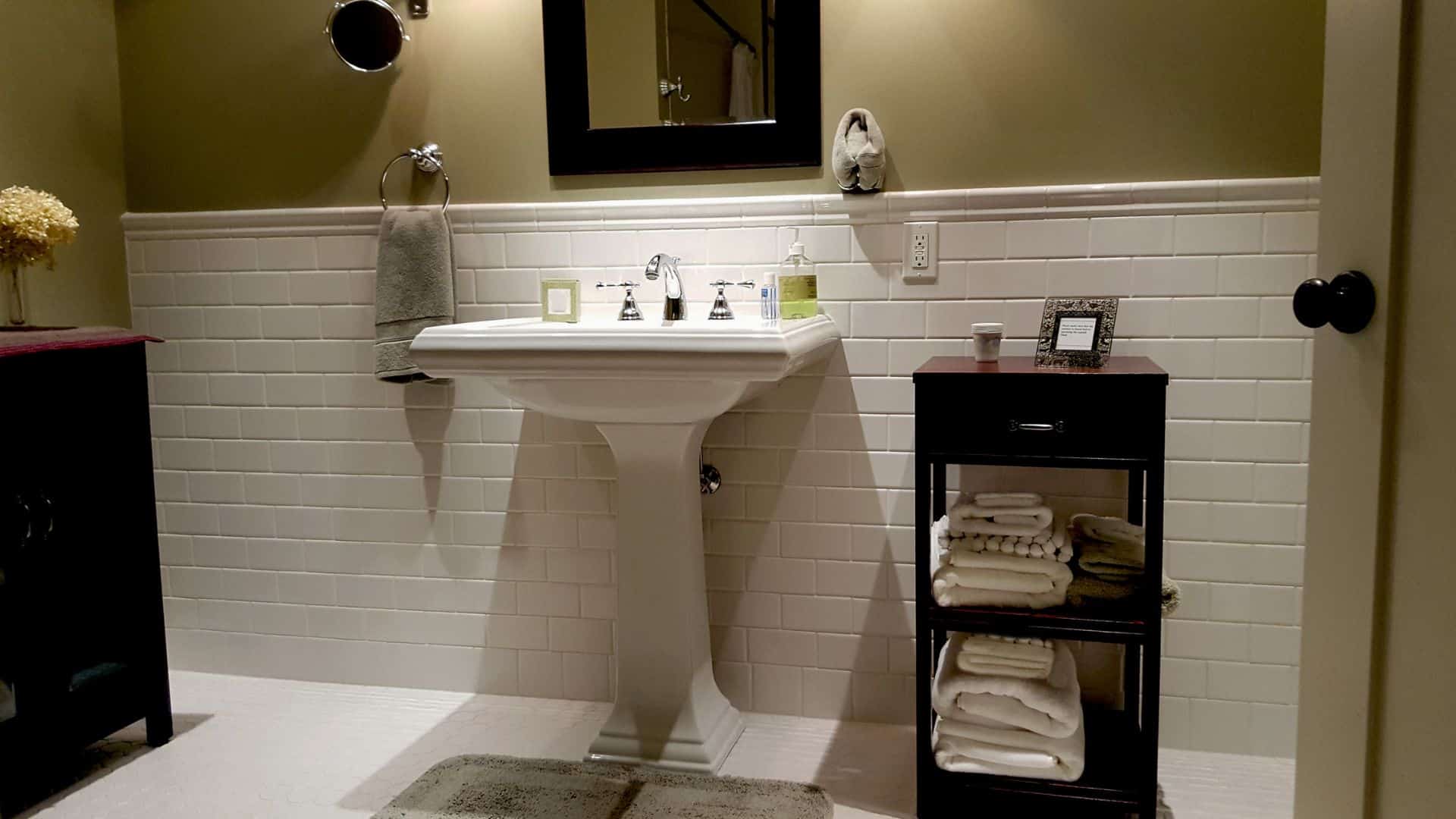 Pedestal Sink