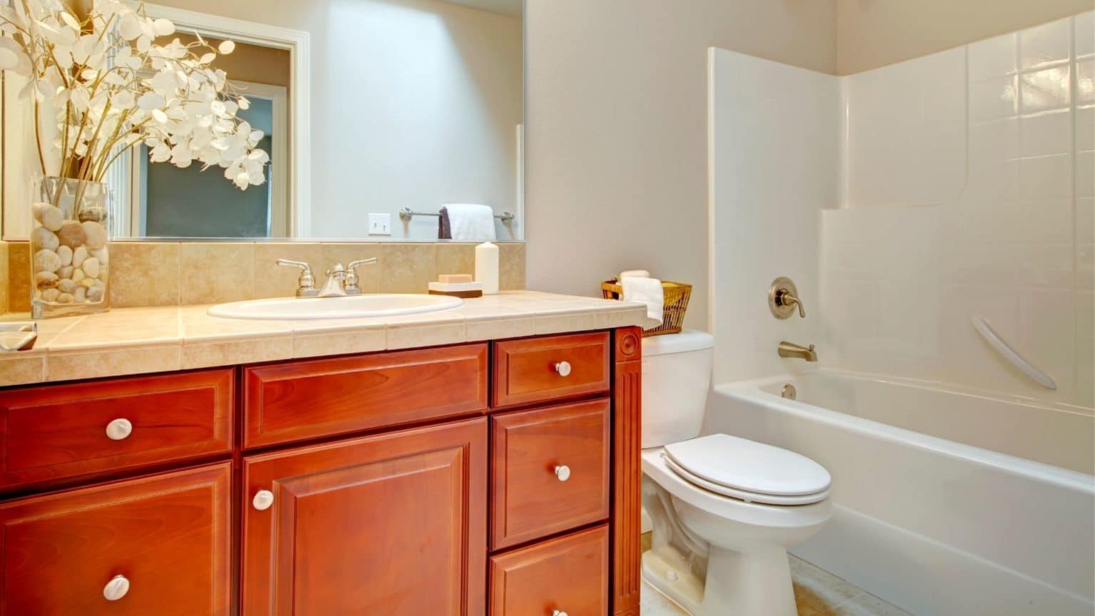 5 Types Wood That Works Best For Bathroom Kitchen Remodeling