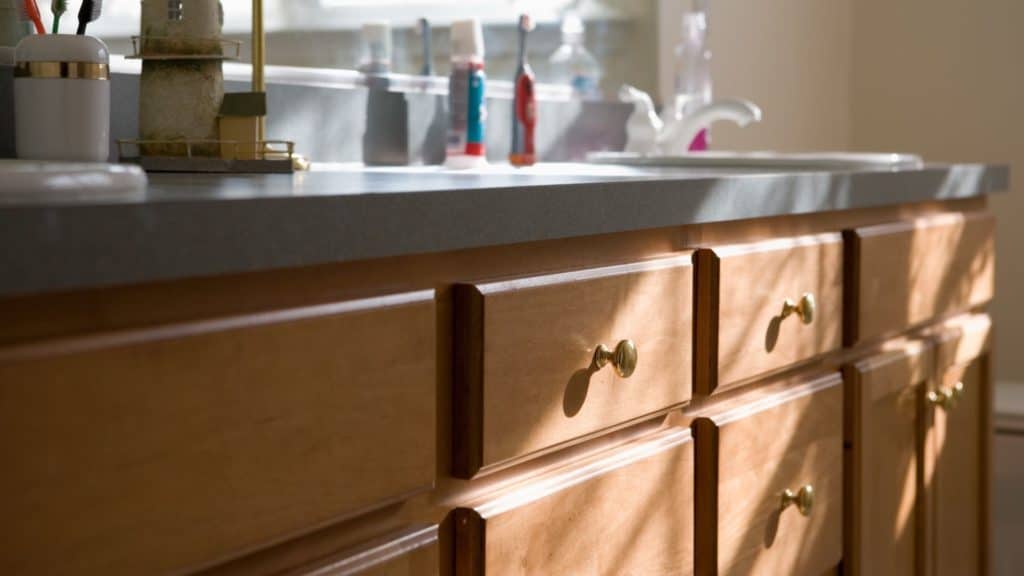 5 Types Wood That Works Best For Bathroom Cabinets 17 HEADER2