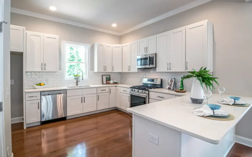 4 Non-Wood Hardwood Flooring Alternatives for Kitchens 1 4 Non-Wood Hardwood Flooring Alternatives for Kitchens
