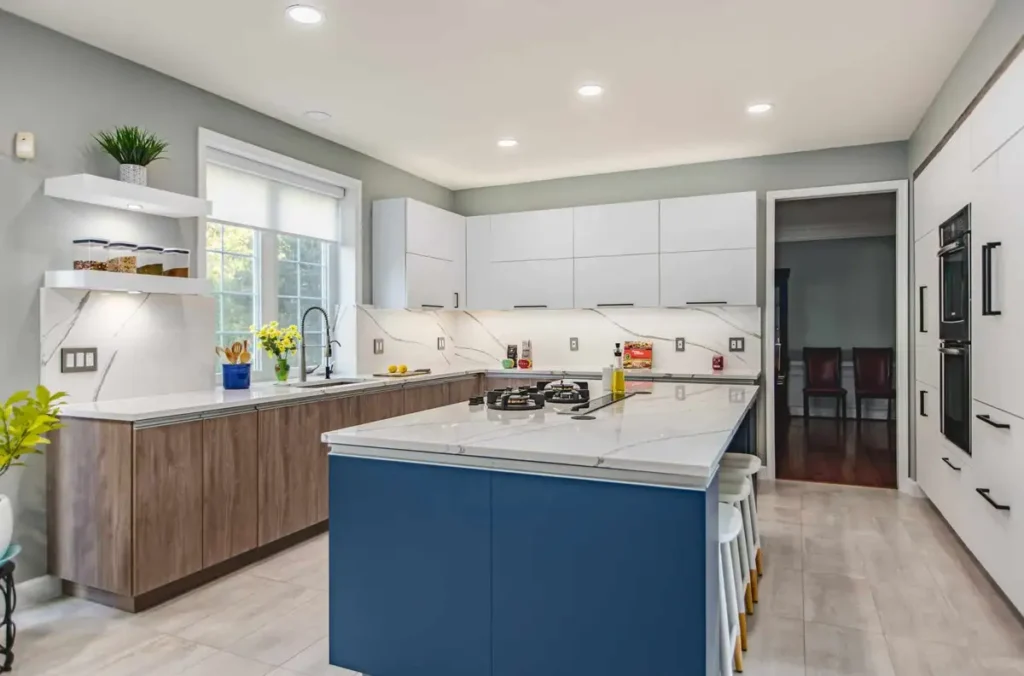 How to Make a Small Kitchen Look Bigger? 21 Creative Ideas 33 Kitchen with thin cabinet design